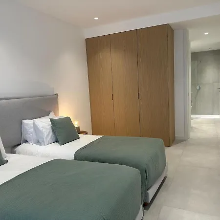 Luxury Lagos, Huge Outdoor Patio דירה *