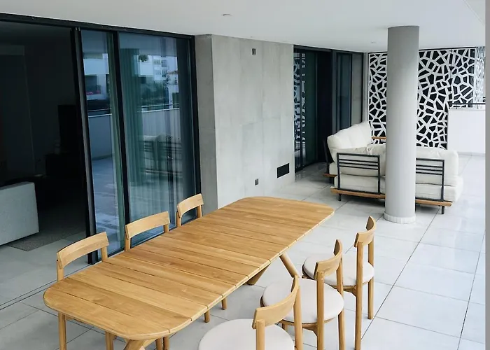 Luxury Lagos, Huge Outdoor Patio Lagos